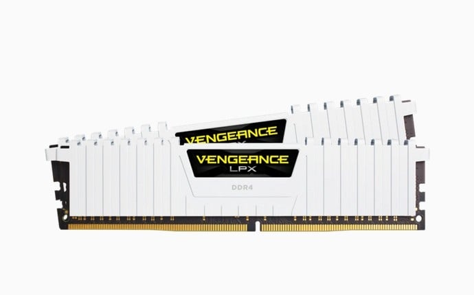 CORSAIR Modulo di memoria Corsair Vengeance LPX 32 GB 2 x 16 GB DDR4 - COMPONENTI | TecnoCARE.net Sabaudia, Latina, Terracina, San Felice Circeo e Pontinia