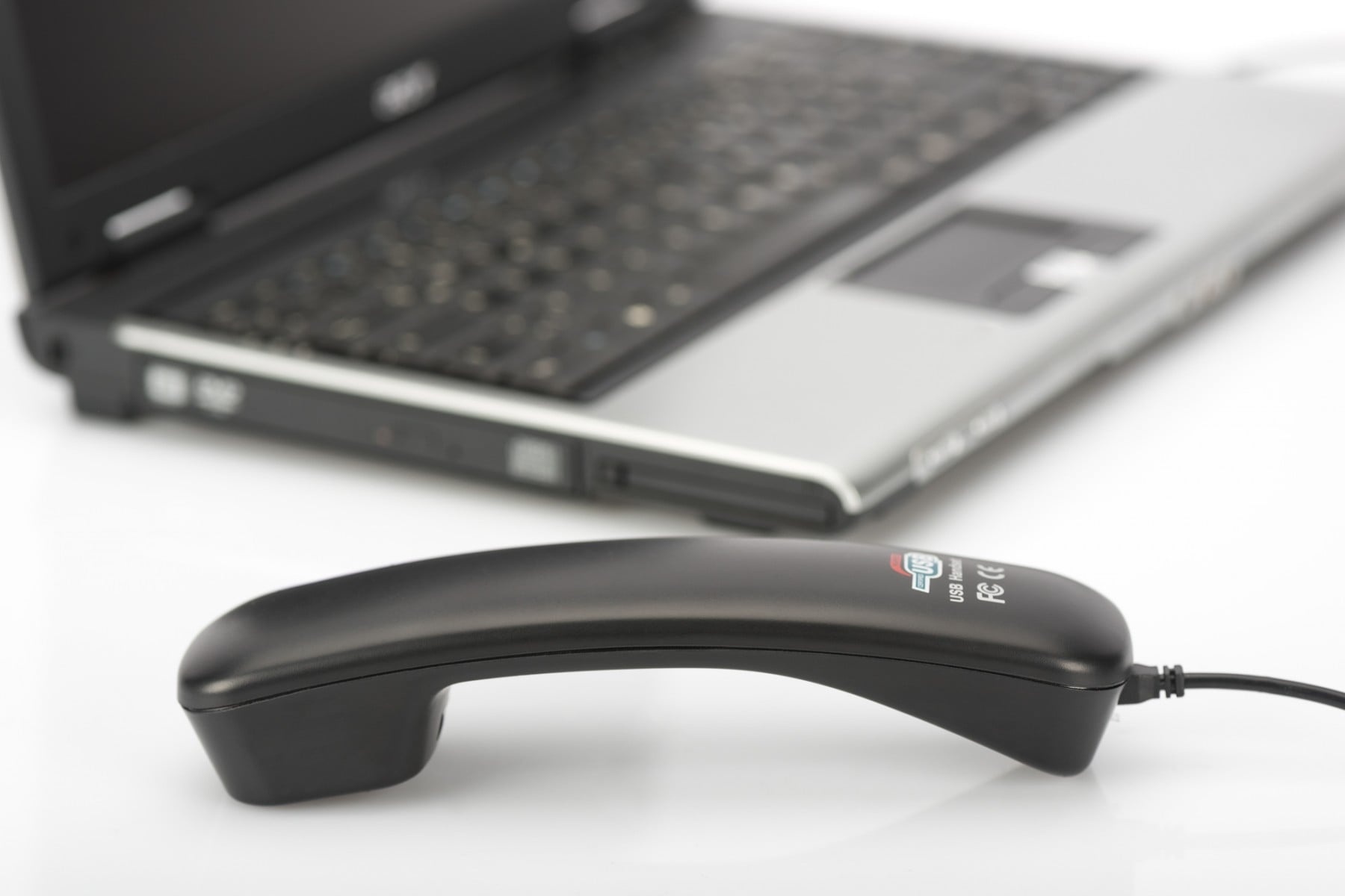 DIGITUS Digitus DA-70772 cornetta del telefono Nero - ACCESSORI PER APPARECCHIATURE DI TELECOMUNICAZIONE | TecnoCARE.net Sabaudia, Latina, Terracina, San Felice Circeo e Pontinia