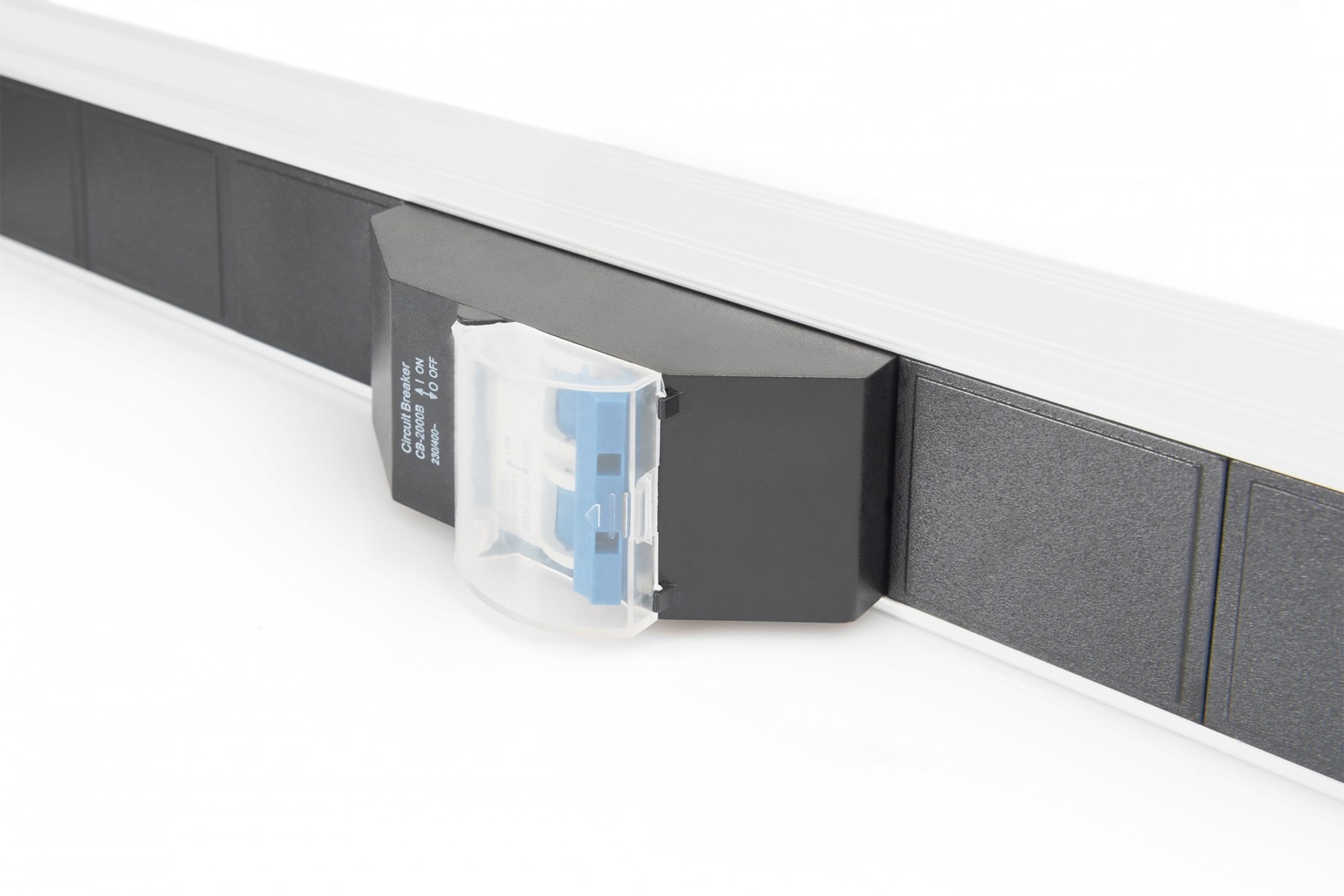 DIGITUS Digitus A-19-STRIP42-1 prolunghe e multiple 9 presa(e) AC - DISPOSITIVI E ACCESSORI DI CABLAGGIO | TecnoCARE.net Sabaudia, Latina, Terracina, San Felice Circeo e Pontinia