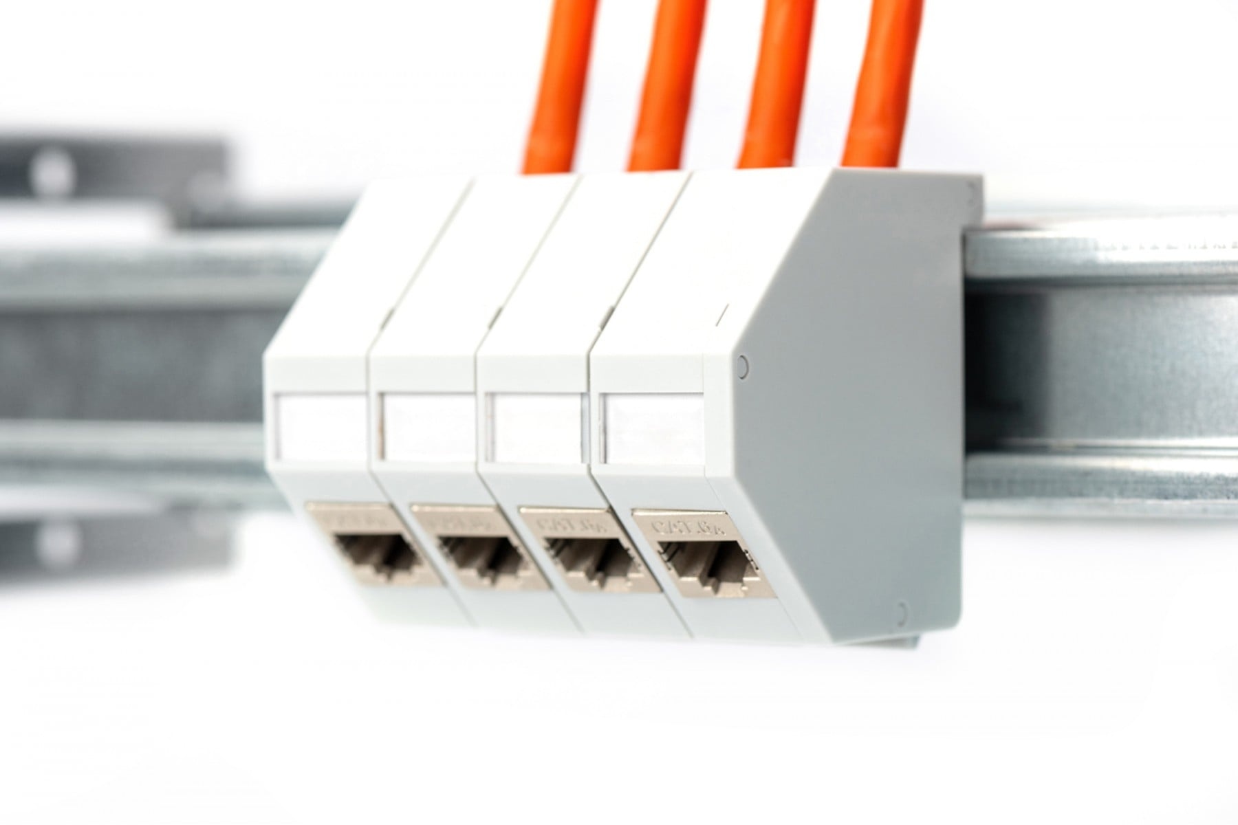 DIGITUS Adattatore keystone per guida DIN, alloggiamento IP20 per 1x modulo keystone - COMPONENTI | TecnoCARE.net Sabaudia, Latina, Terracina, San Felice Circeo e Pontinia
