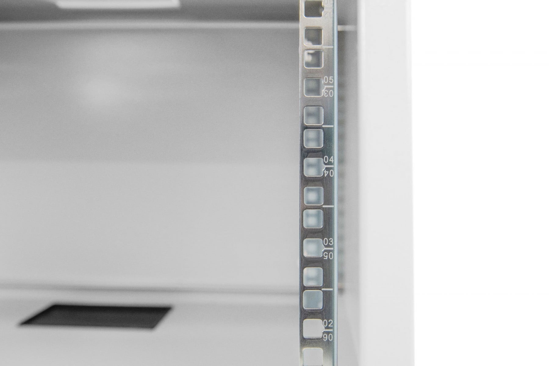 DIGITUS Armadio di rete a parete 19" 7U rack 540x400, porta perforata, grigio, non diviso, non assemblato, 60kg 370x540x400 mm, porta frontale perforata, grigio - COMPONENTI | TecnoCARE.net Sabaudia, Latina, Terracina, San Felice Circeo e Pontinia