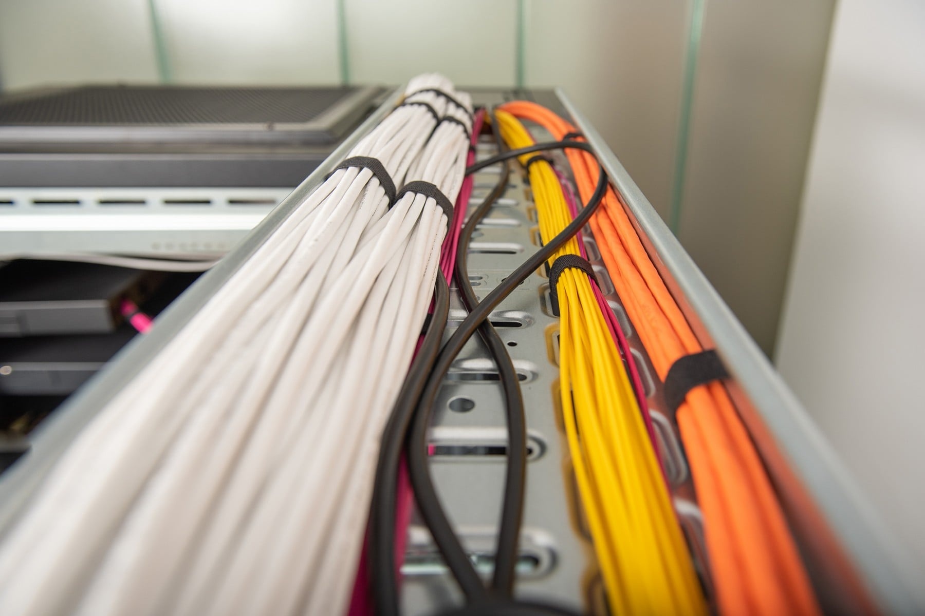 DIGITUS Digitus DK-1743-VH-305-MF-W cavo di rete Bianco Cat7 S/FTP (S-STP) - CAVI PER COMPUTER E PERIFERICHE | TecnoCARE.net Sabaudia, Latina, Terracina, San Felice Circeo e Pontinia