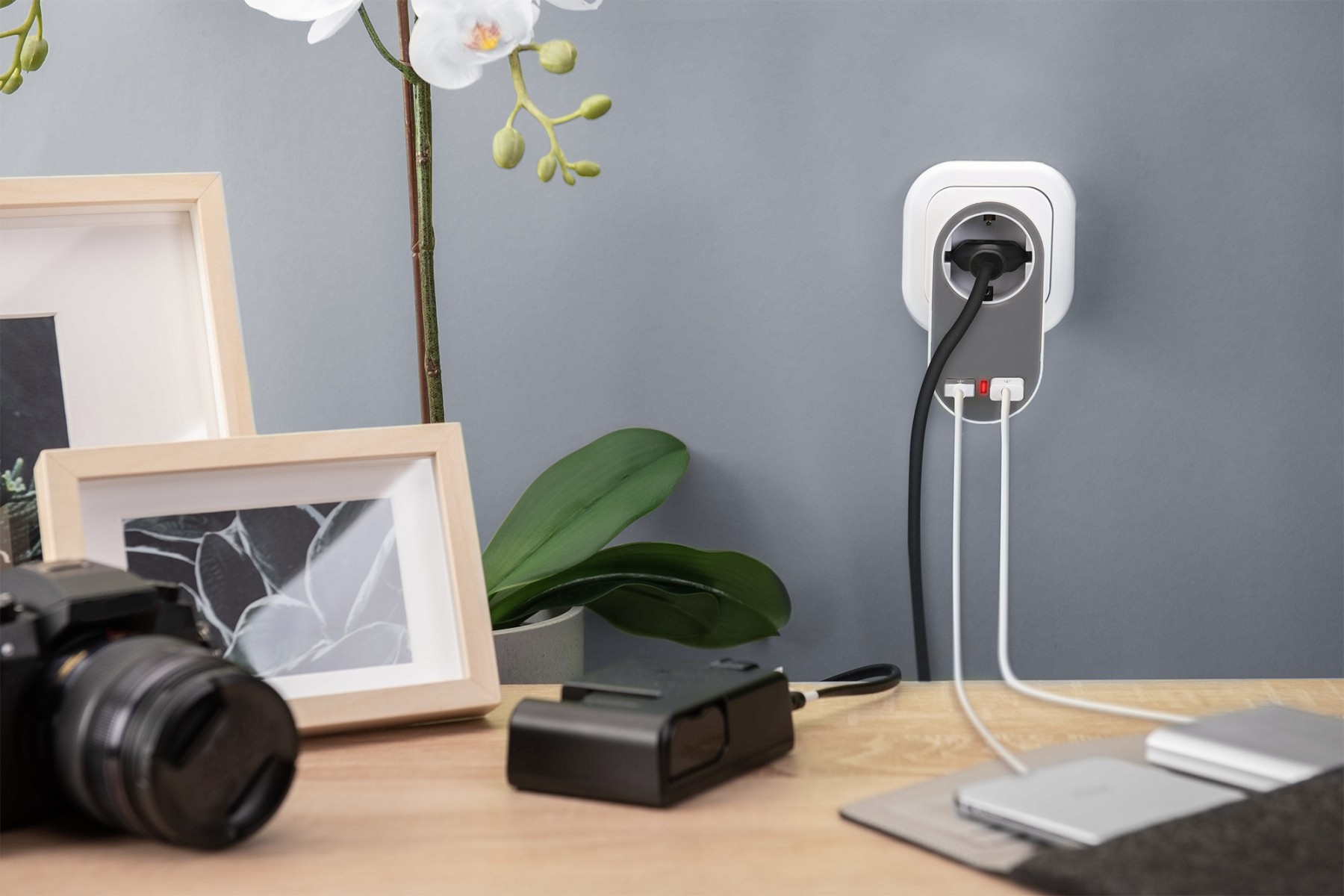 DIGITUS Digitus DA-70617 Caricabatterie per dispositivi mobili Grigio, Bianco AC Interno - BATTERIE E ALIMENTATORI | TecnoCARE.net Sabaudia, Latina, Terracina, San Felice Circeo e Pontinia