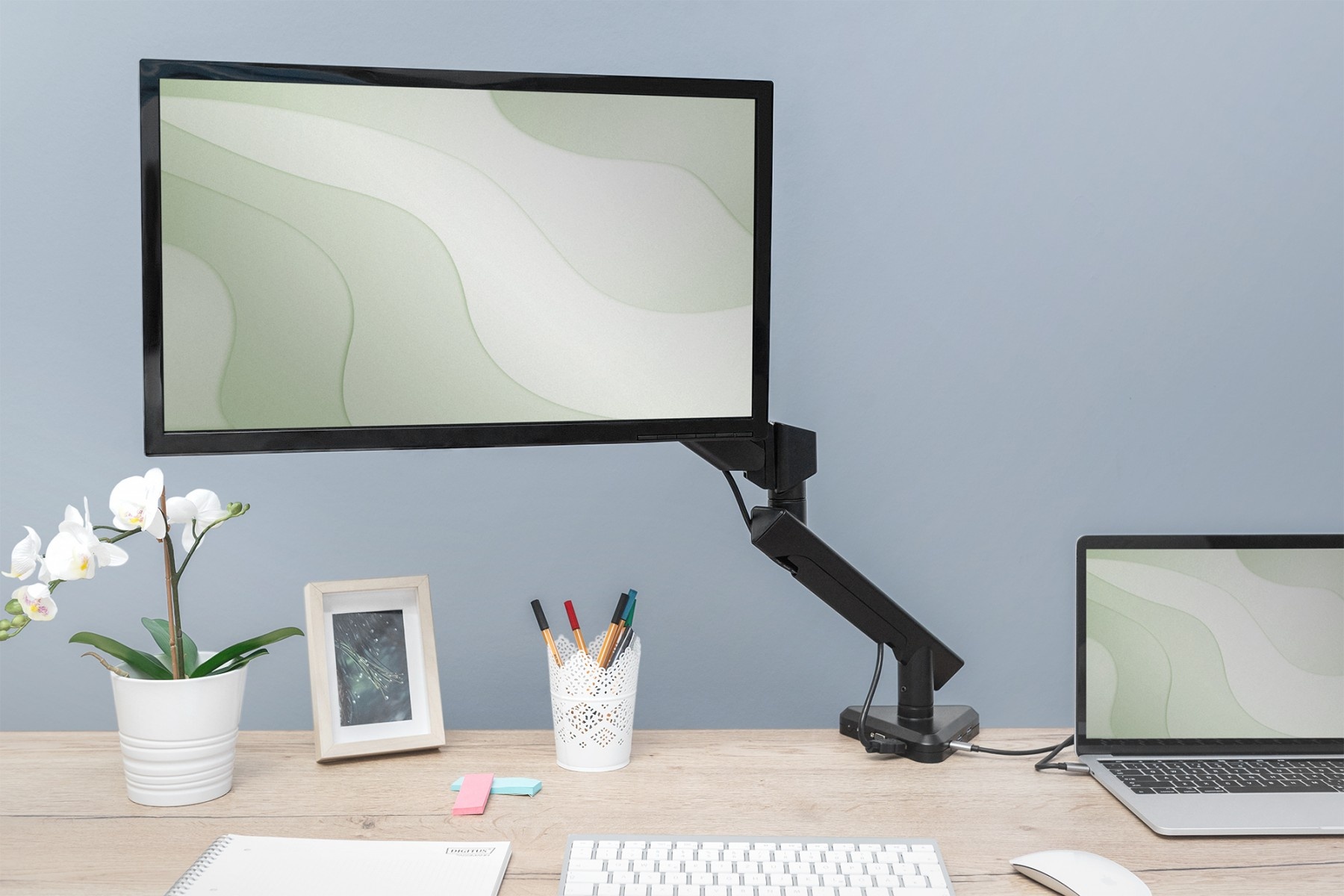 DIGITUS Digitus DA-90405 Supporti a parete per TV 81,3 cm (32") Scrivania Nero - MONITOR E ACCESSORI | TecnoCARE.net Sabaudia, Latina, Terracina, San Felice Circeo e Pontinia