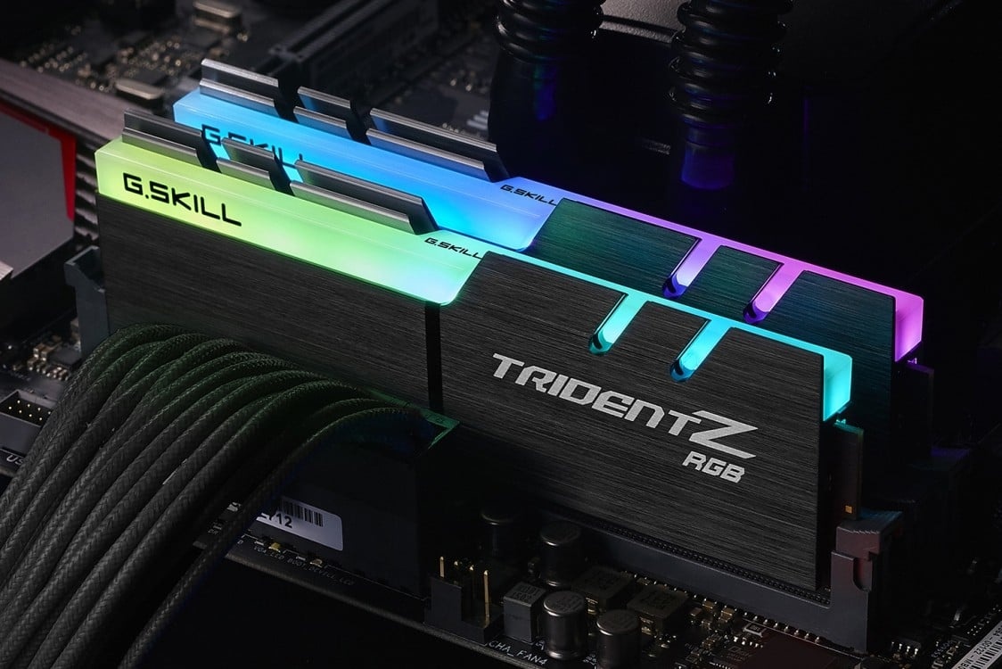 G.SKILL Modulo di memoria G.Skill Trident Z RGB F4-3200C16D-16GTZRX 16 GB 2 x 8 GB DDR4 - COMPONENTI | TecnoCARE.net Sabaudia, Latina, Terracina, San Felice Circeo e Pontinia
