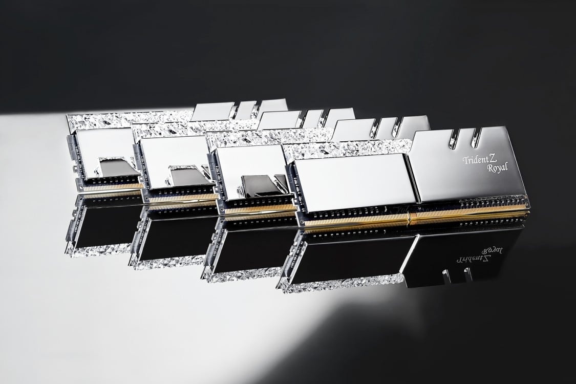 G.SKILL G.Skill Trident Z Royal F4-3200C16Q-64GTRS modulo di memoria 64 GB 4 x 16 GB DDR4 - COMPONENTI | TecnoCARE.net Sabaudia, Latina, Terracina, San Felice Circeo e Pontinia