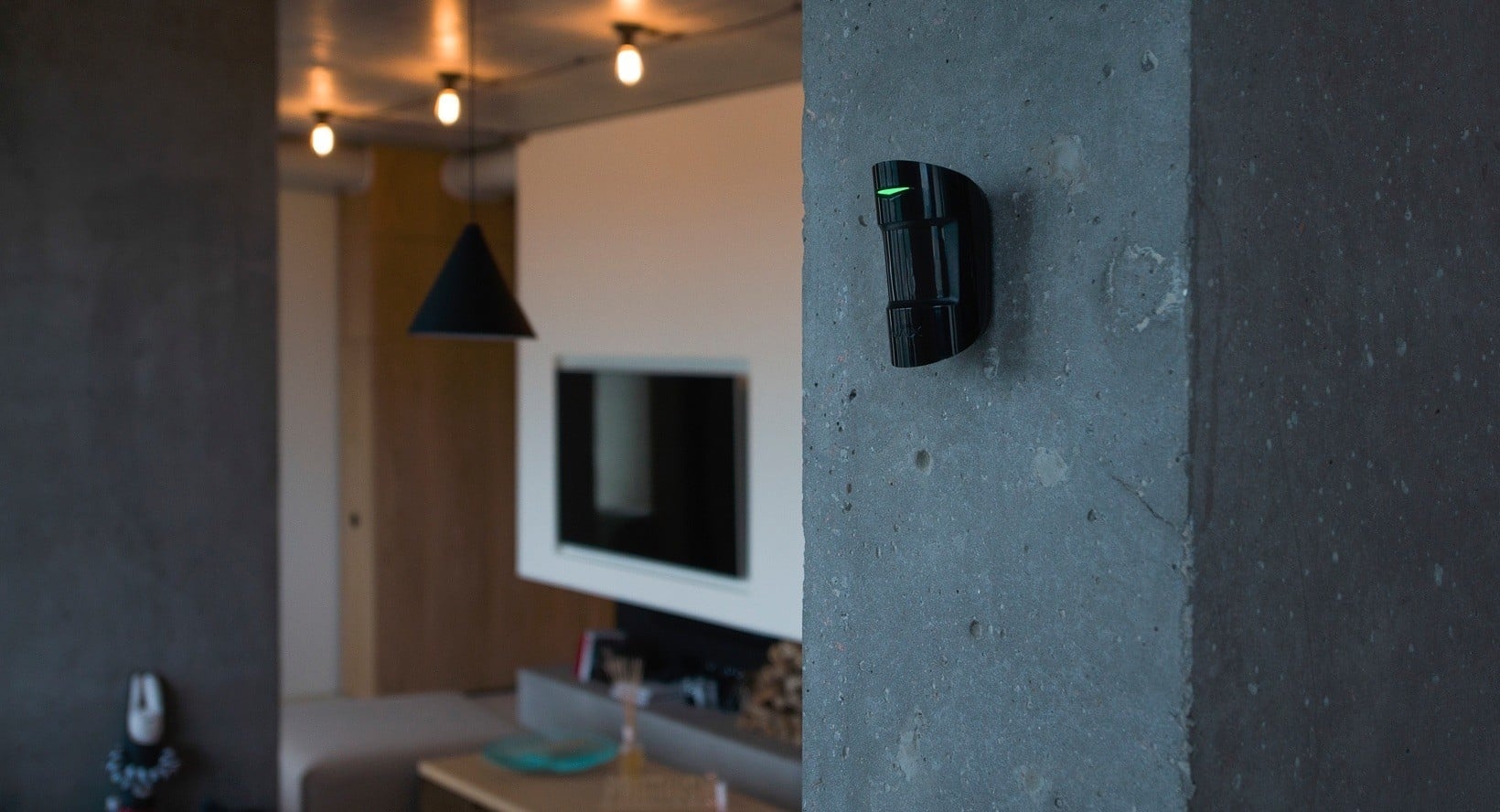 AJAX SYSTEMS Ajax Systems 38096.06.BL1 CombiProtect Jeweller - Sensore di movimento e rottura vetro wireless - nero - ALLARMI E SENSORI DOMESTICI | TecnoCARE.net Sabaudia, Latina, Terracina, San Felice Circeo e Pontinia