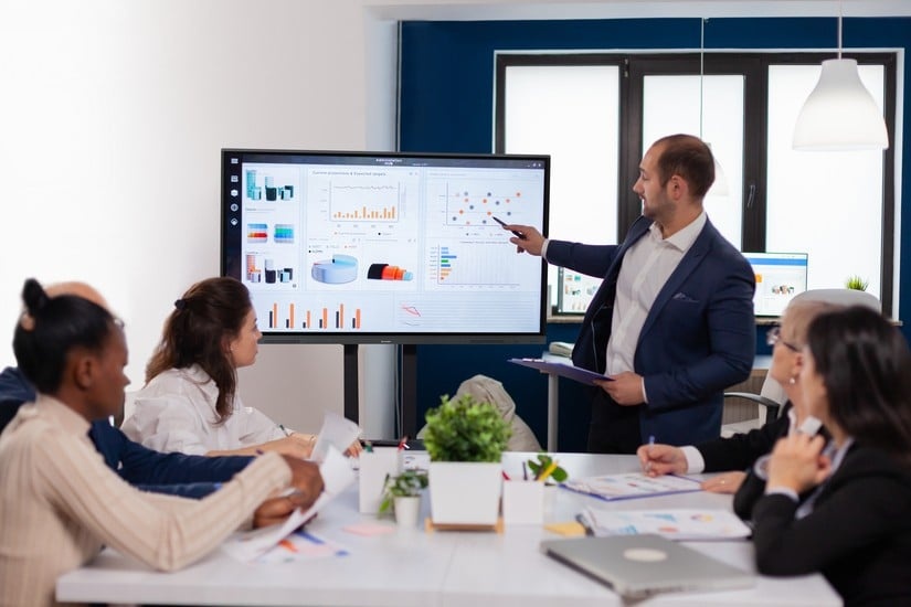 SHARP Sharp 60005557 65" LB-Series Interactive Display UHD 400 cd/m2 16/7 proof PrecisionTouch 20 touch points OPS Slot Android SoC App sideloading USB-C - ATTREZZATURE PER CONFERENZE | TecnoCARE.net Sabaudia, Latina, Terracina, San Felice Circeo e Pontinia