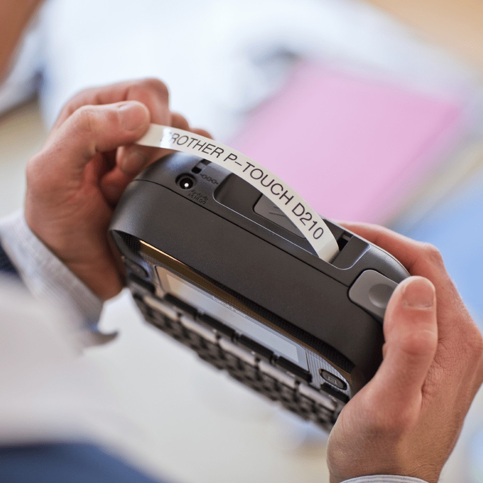 BROTHER Brother PT-D210VP stampante per etichette (CD) Trasferimento termico 180 x 180 DPI 20 mm/s QWERTY - STAMPANTI E SCANNER | TecnoCARE.net Sabaudia, Latina, Terracina, San Felice Circeo e Pontinia
