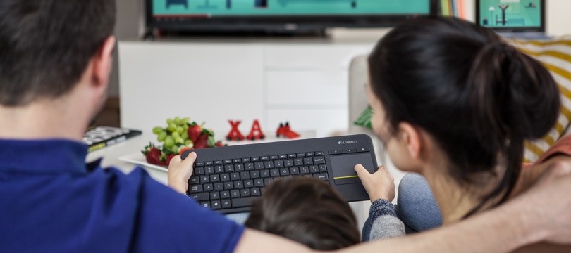 LOGITECH Logitech 920-007143 K400 Plus Tastiera Touch Wireless Nera - TASTIERE E CONTROLLER | TecnoCARE.net Sabaudia, Latina, Terracina, San Felice Circeo e Pontinia