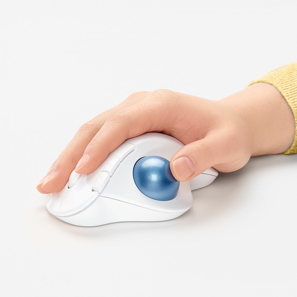 LOGITECH Logitech 910-005870 M575 Trackball Bianco sporco - TASTIERE E CONTROLLER | TecnoCARE.net Sabaudia, Latina, Terracina, San Felice Circeo e Pontinia