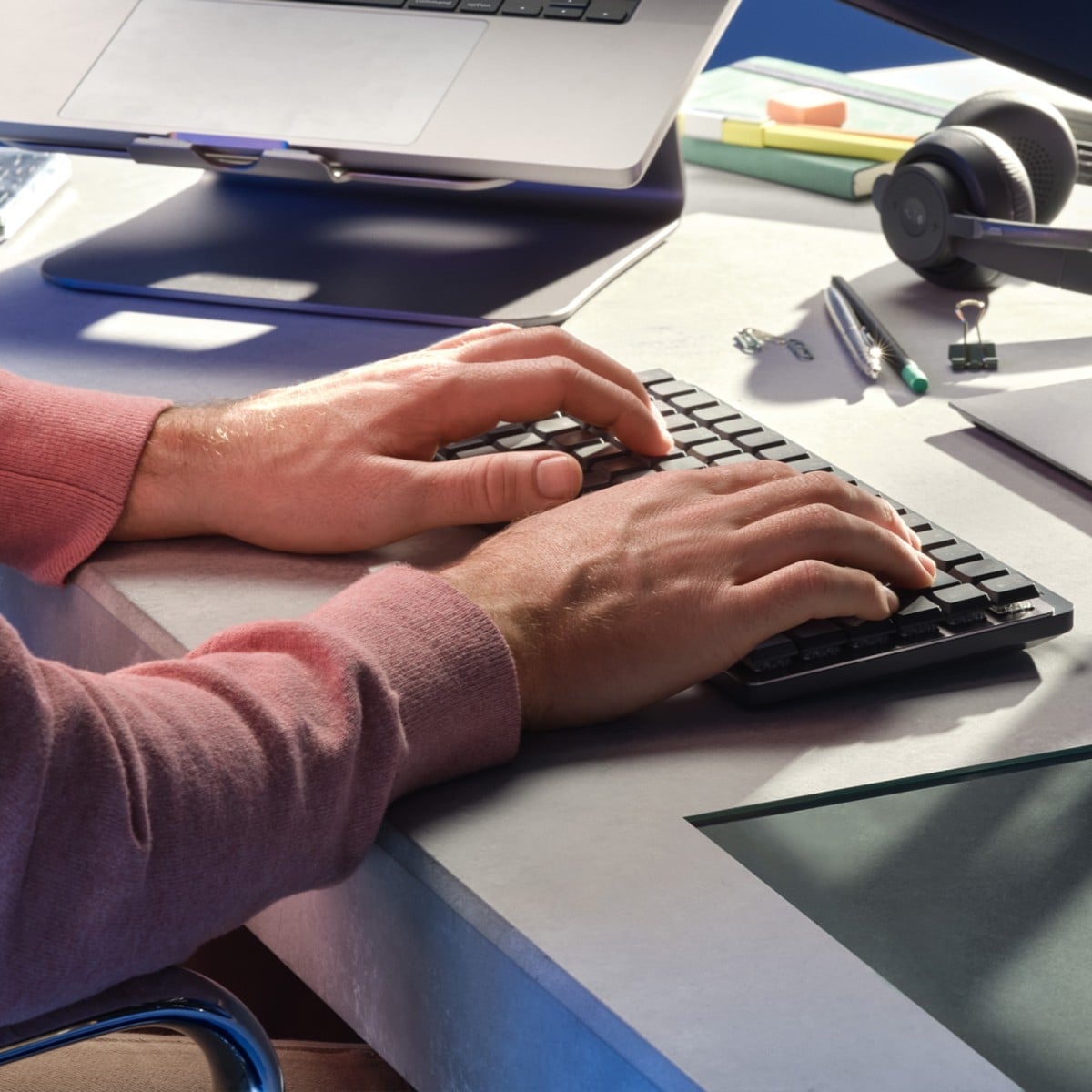 LOGITECH Logitech 920-010782 tastiera Ufficio RF senza fili + Bluetooth QWERTY US International Grafite - TASTIERE E CONTROLLER | TecnoCARE.net Sabaudia, Latina, Terracina, San Felice Circeo e Pontinia