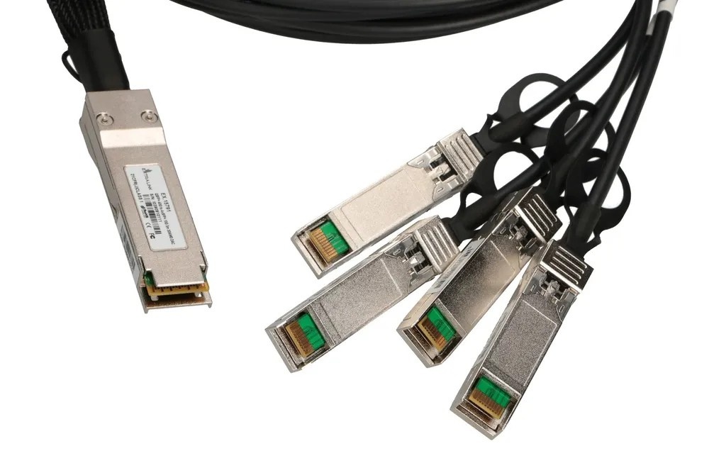 EXTRALINK Extralink QSFP+ DAC | Cavo QSFP+ | DAC, 40Gbps, 4x 10Gbps 3m, 30AWG - CAVI PER COMPUTER E PERIFERICHE | TecnoCARE.net Sabaudia, Latina, Terracina, San Felice Circeo e Pontinia